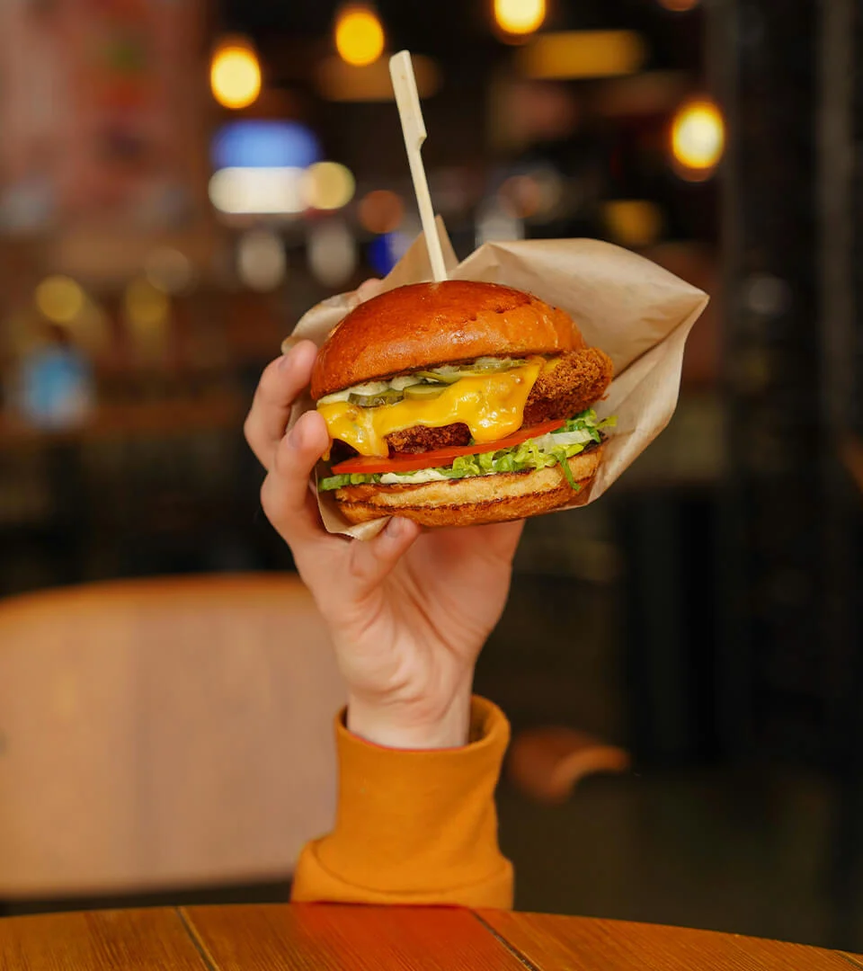 Buckets Burgers & Bites – design work by Melody Rose